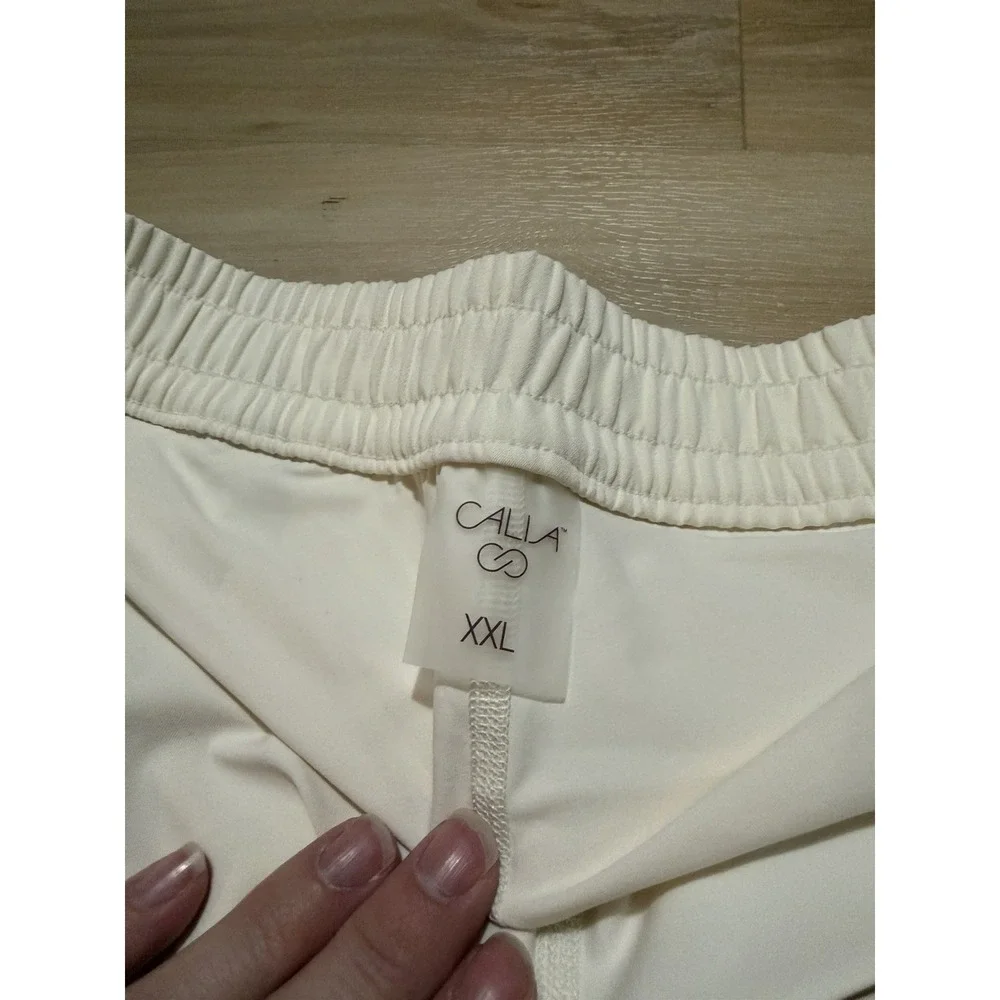 CALIA Women's Golf Fashion Cream Short With Pockets Size XXL Wicking SPF 50+ NWT